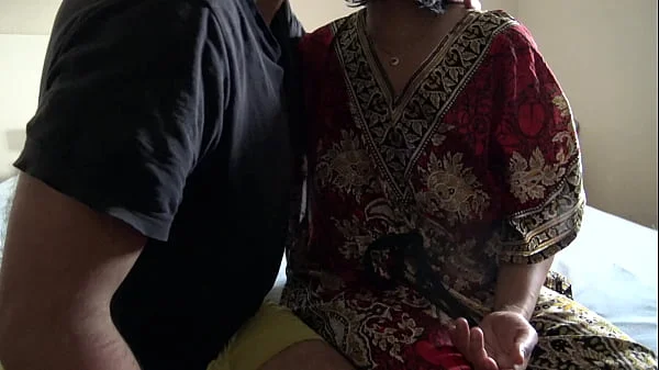 stinky Indian aunty with hairy pussy and hairy armpits lets me fuck her after wedding